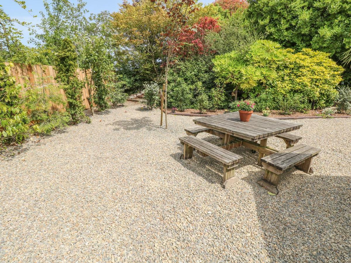 Willow Lodge Tenby Esterno foto
