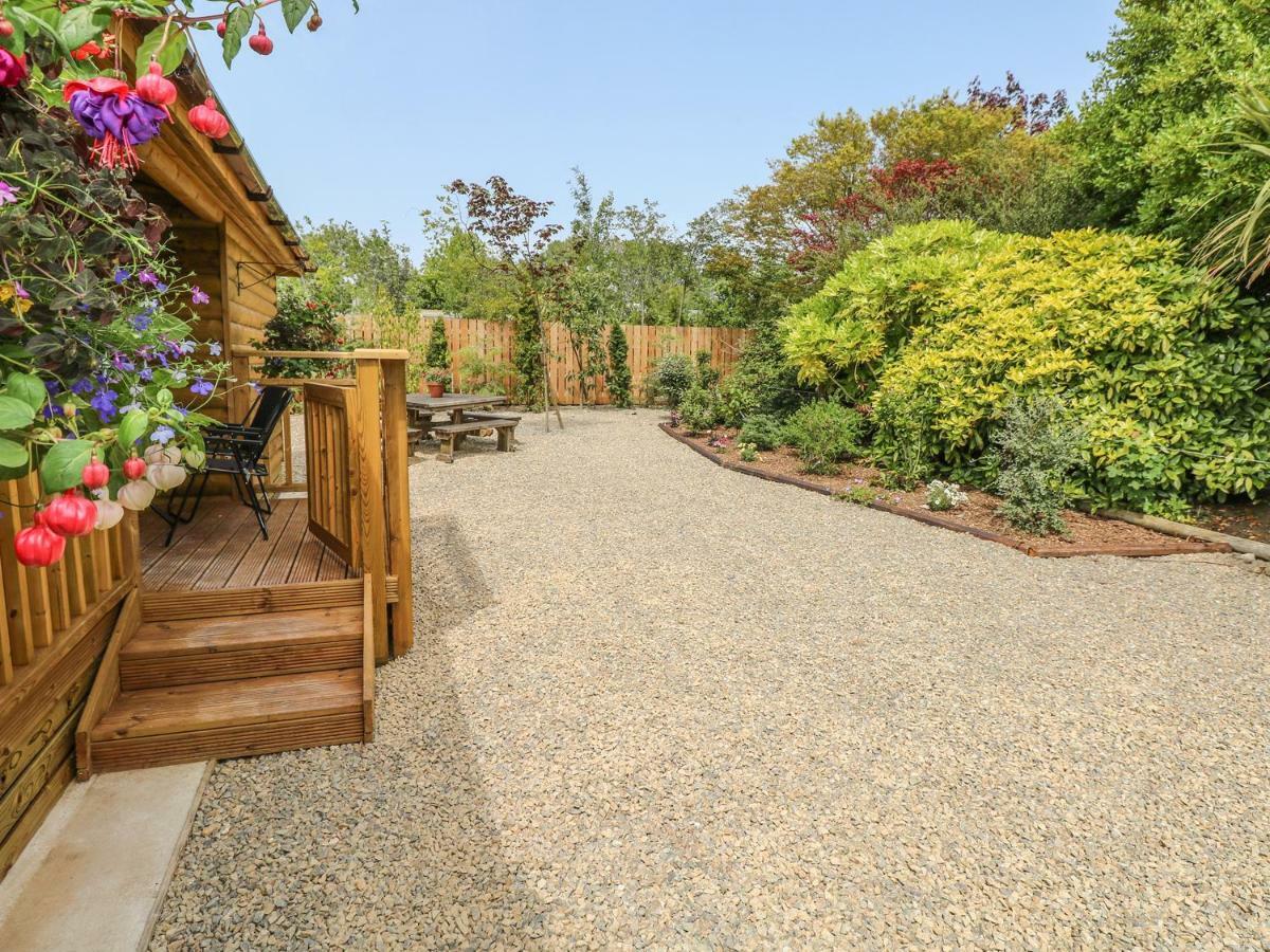 Willow Lodge Tenby Esterno foto